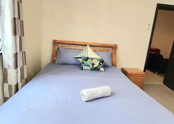 Number 6, Pebble Bay Appartments